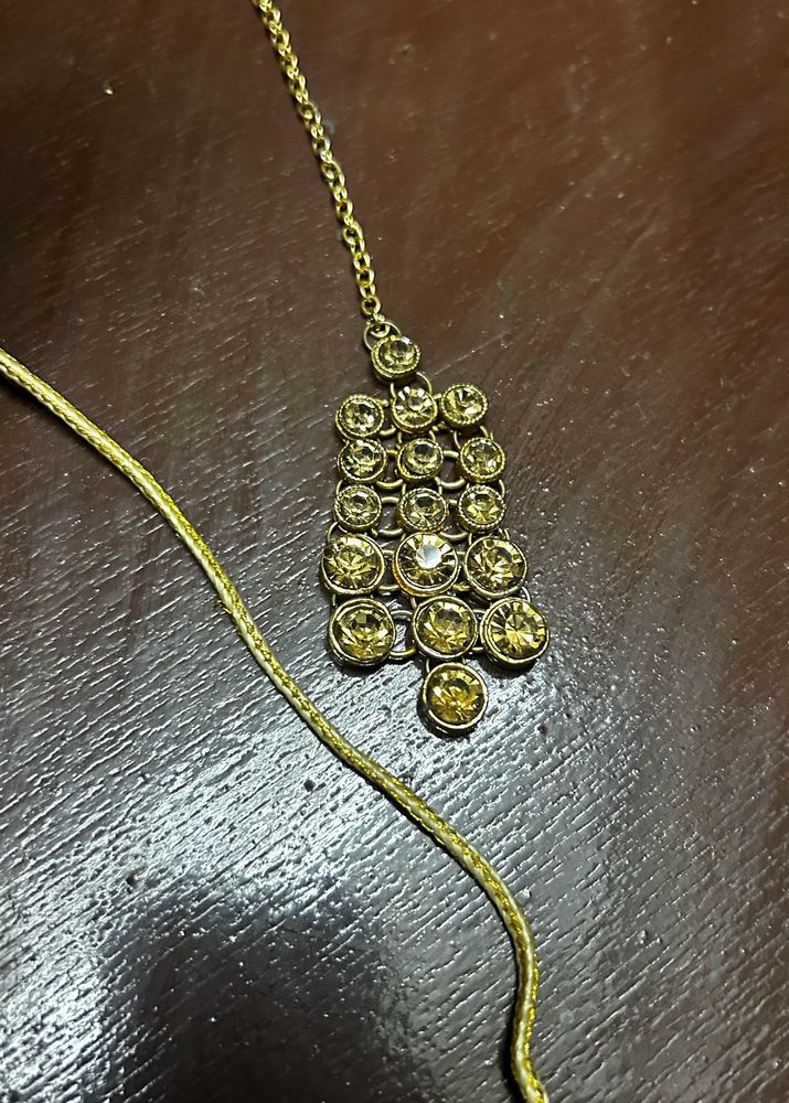 Earrings With Mangtika