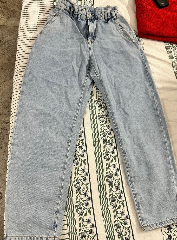 Zara Straight Jeans