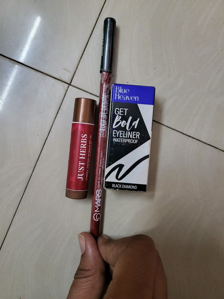 Lip balm, Eyeliner And LipLiner Combo