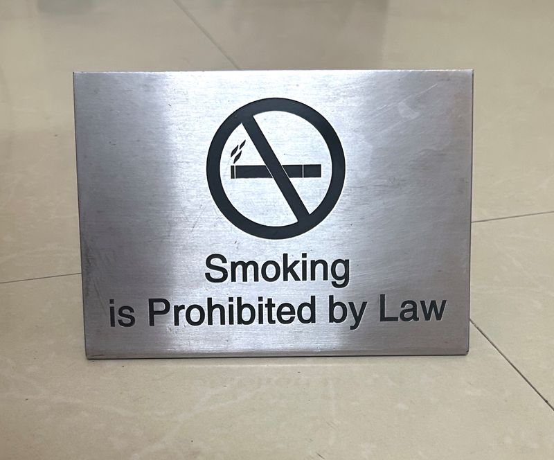 No Smoking table stand (Metal)