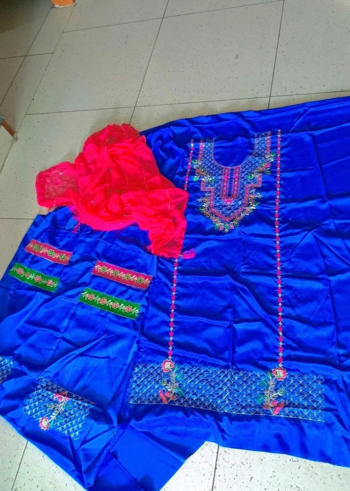 Punjabi Embroidery Work Unstitched Suit