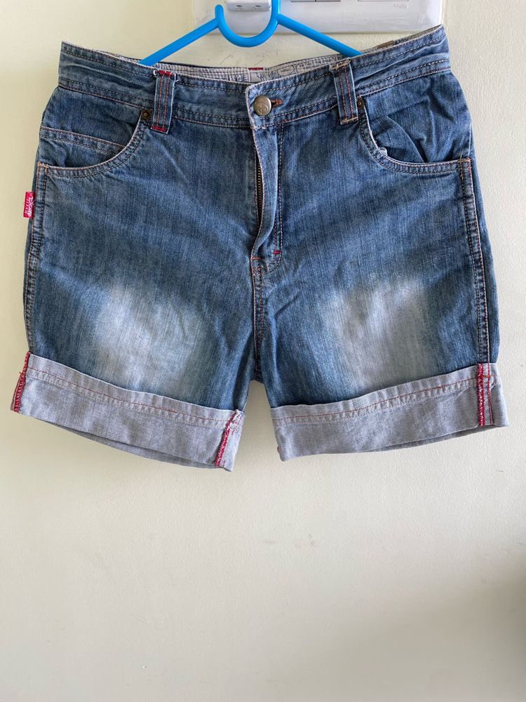 Washed / Shades Denim Shorts