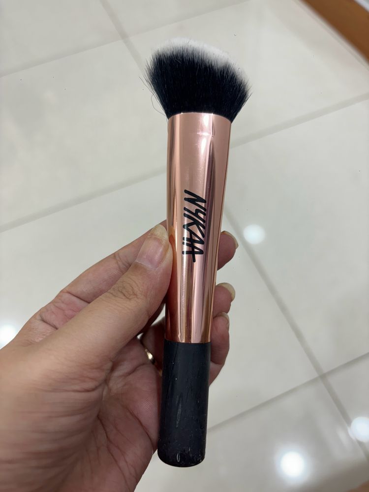 Nykaa Contour Brush