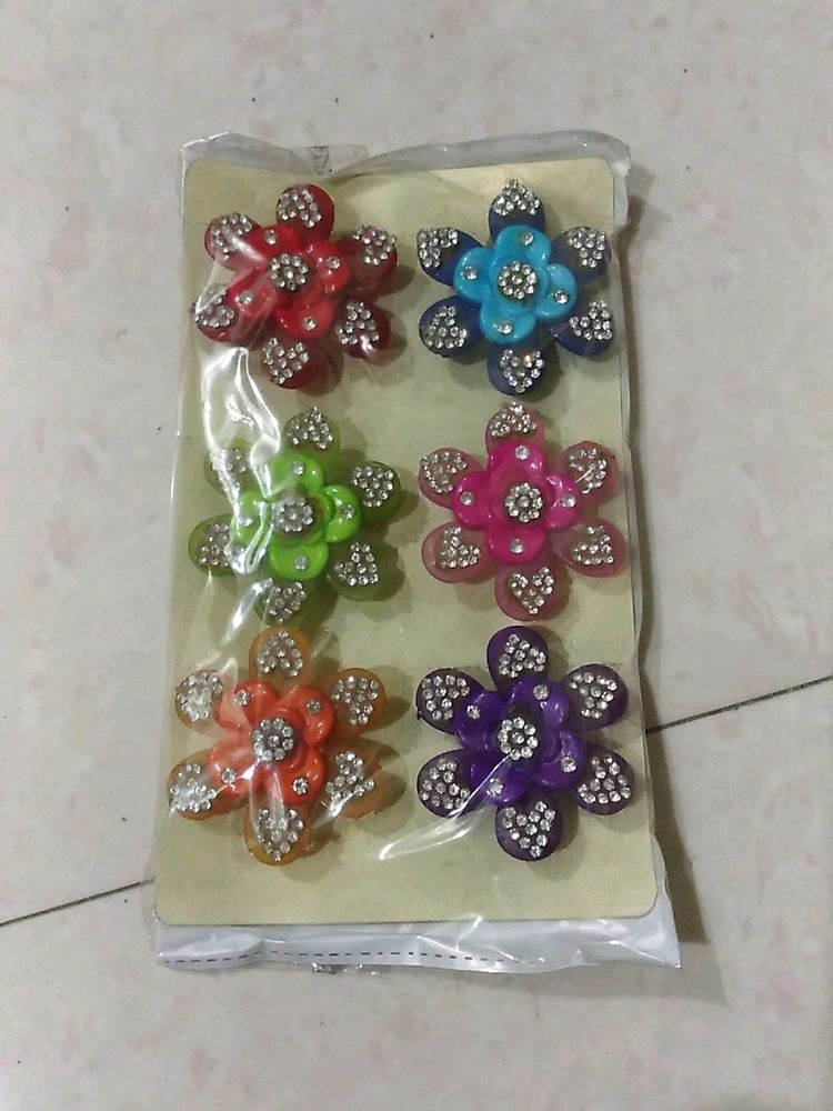 saree pins