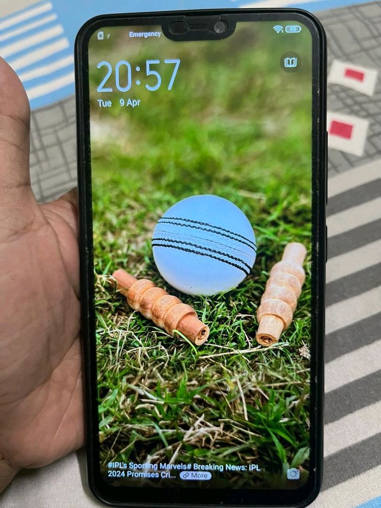 Vivo V9 Smartphone With Original Charger