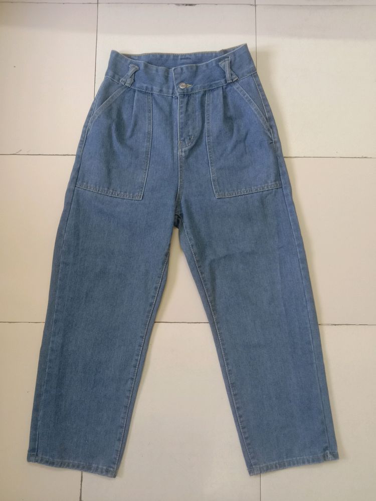 Super High Waist Straight Fit Blue Jeans