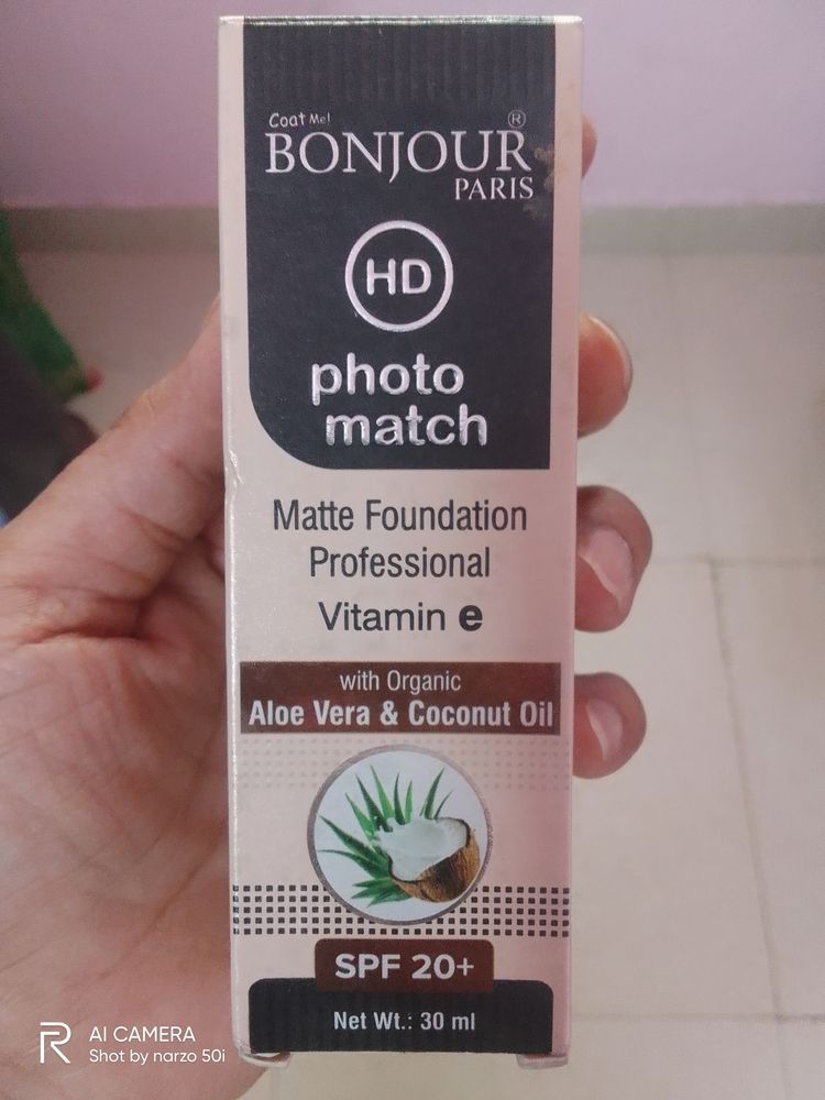 Bonjour Paris HD Photo Match Foundation