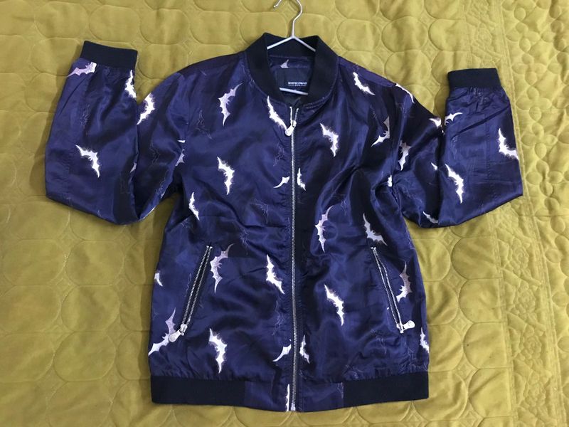 Beautiful Lightweighted Jacket Fits S/M