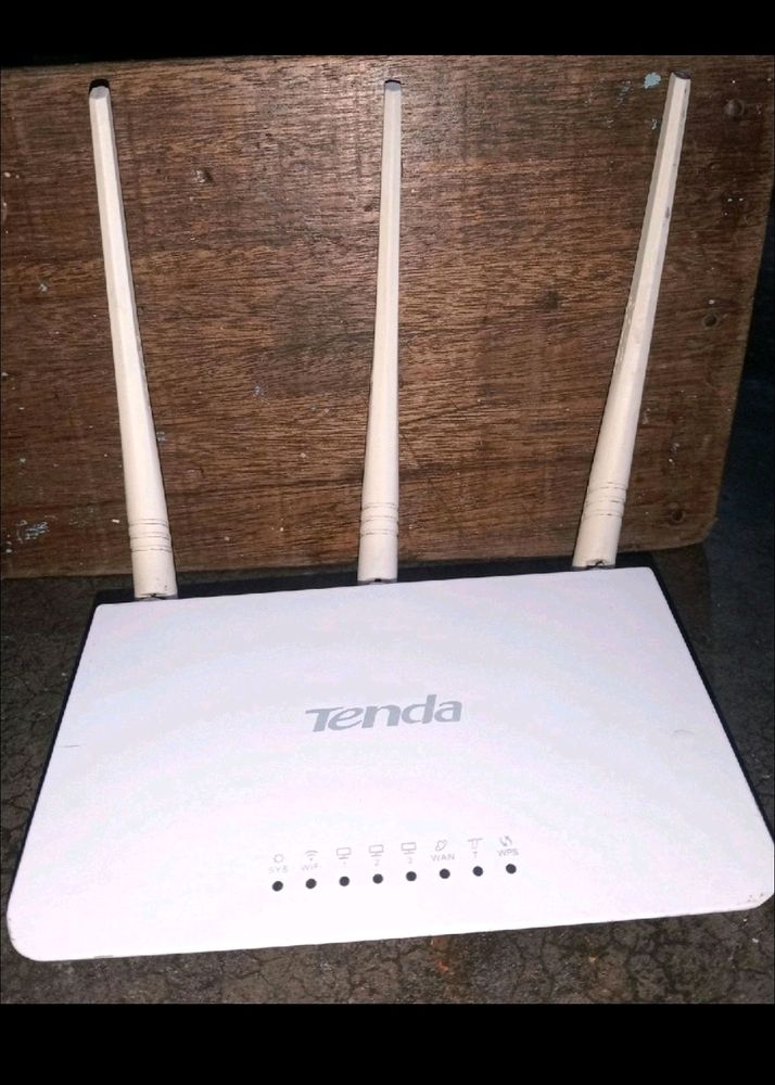 Tenda Wi-Fi Router