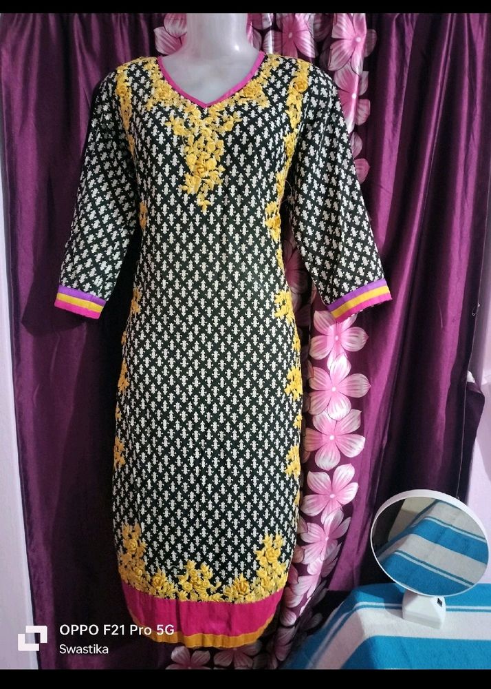 Beautiful Embroidery Kurti