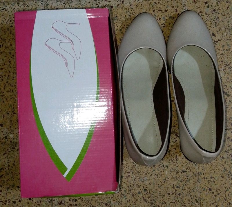 Beige Ladies Belly Shoes