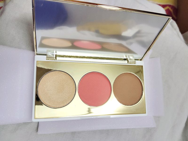 Myglamm Chiesel Kit Contour 3 In 1 Face Pallete