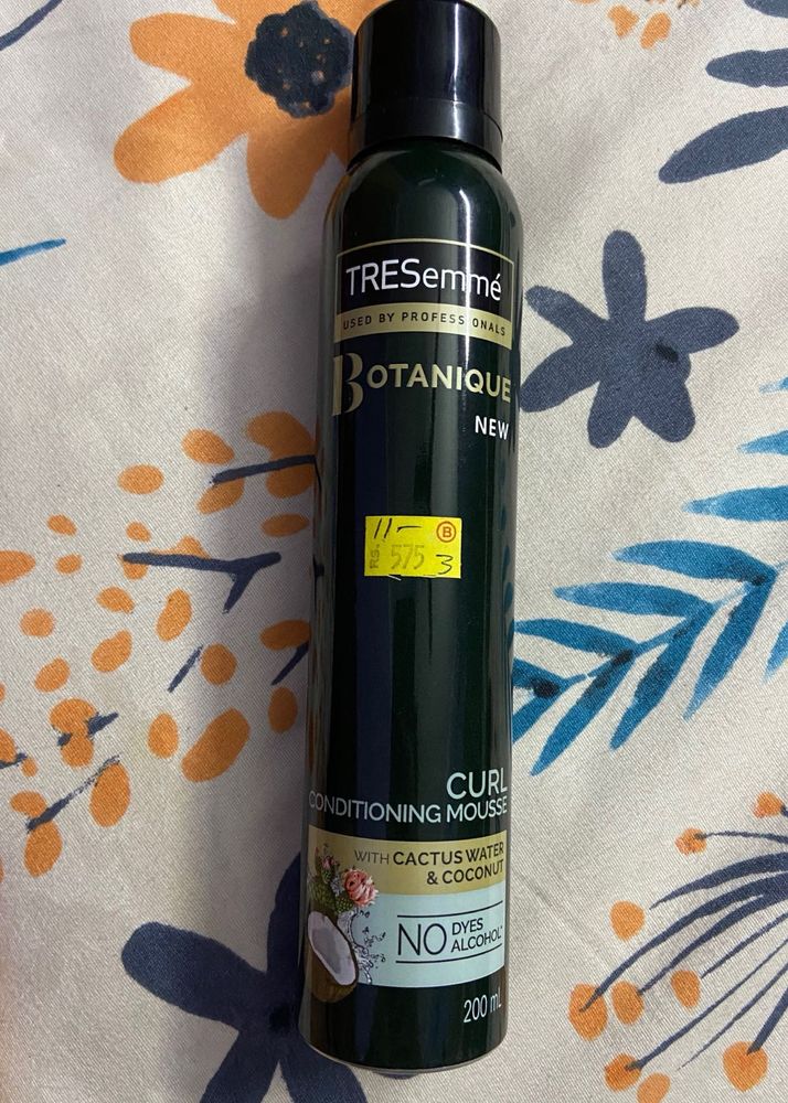 Combo- Tresemme Mousse & Schwarzkopf Hair Spray