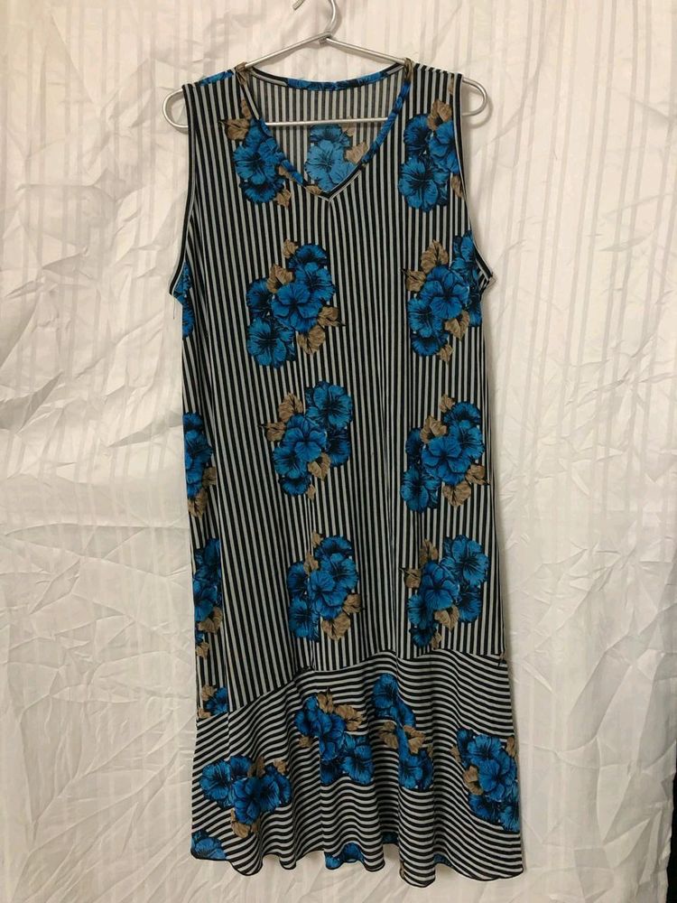 WOMAN'S MAXI DRESS