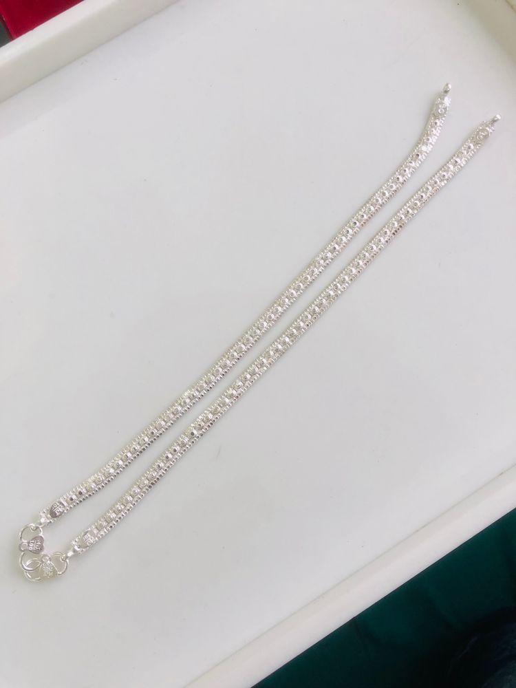 Pure Silver Payal (Wt:-37.800g)