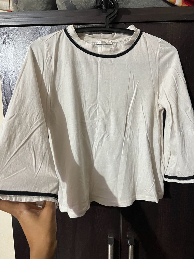 Bell Sleeves White Top - M