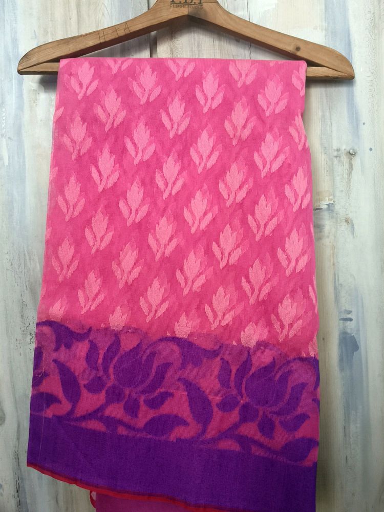 Onion Pinky Kamal kari Saree