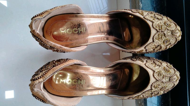 Original New With Tag Beautiful Brown Shoes