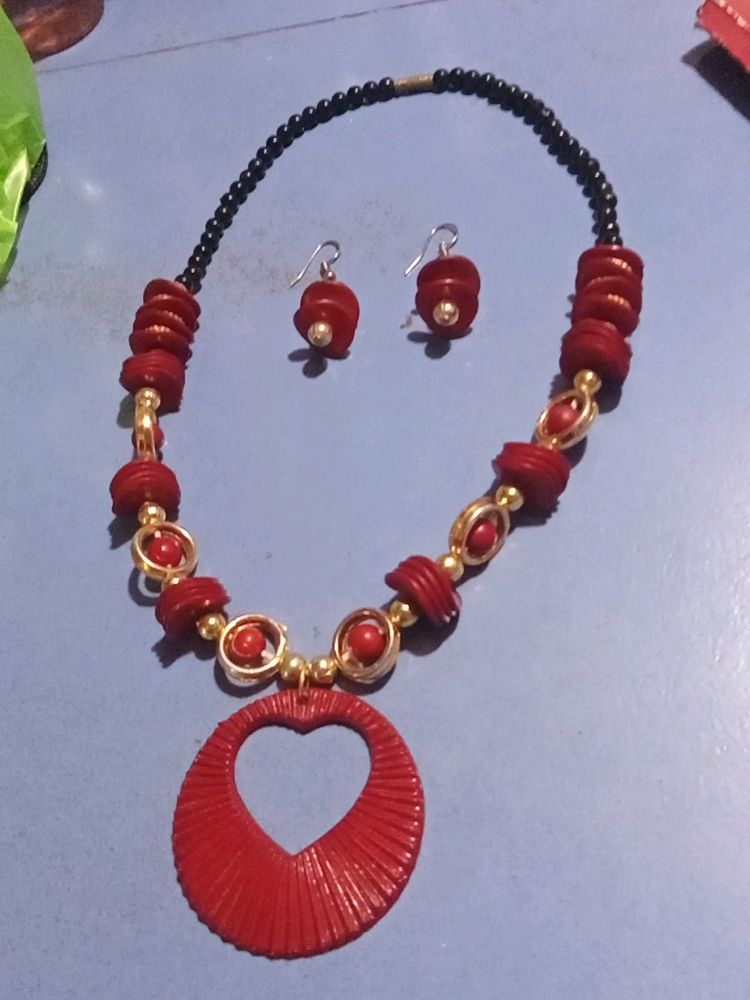 Modern Style Beads Necklace. Goa Neckpiece.