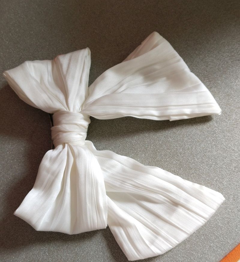 H&M Bow-detail Hair Clip