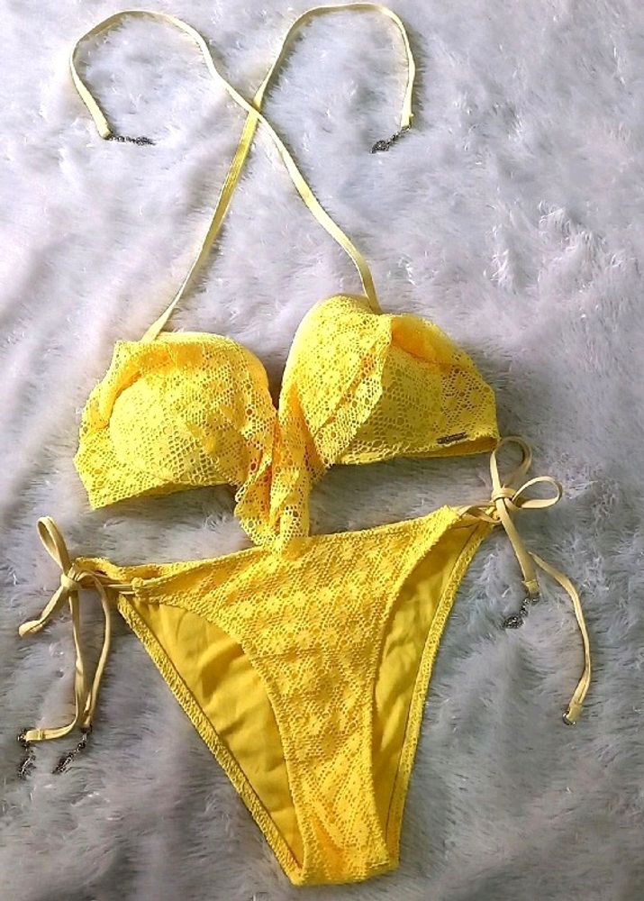 Yellow Padded Frills Schiffli Bikini Set 👙