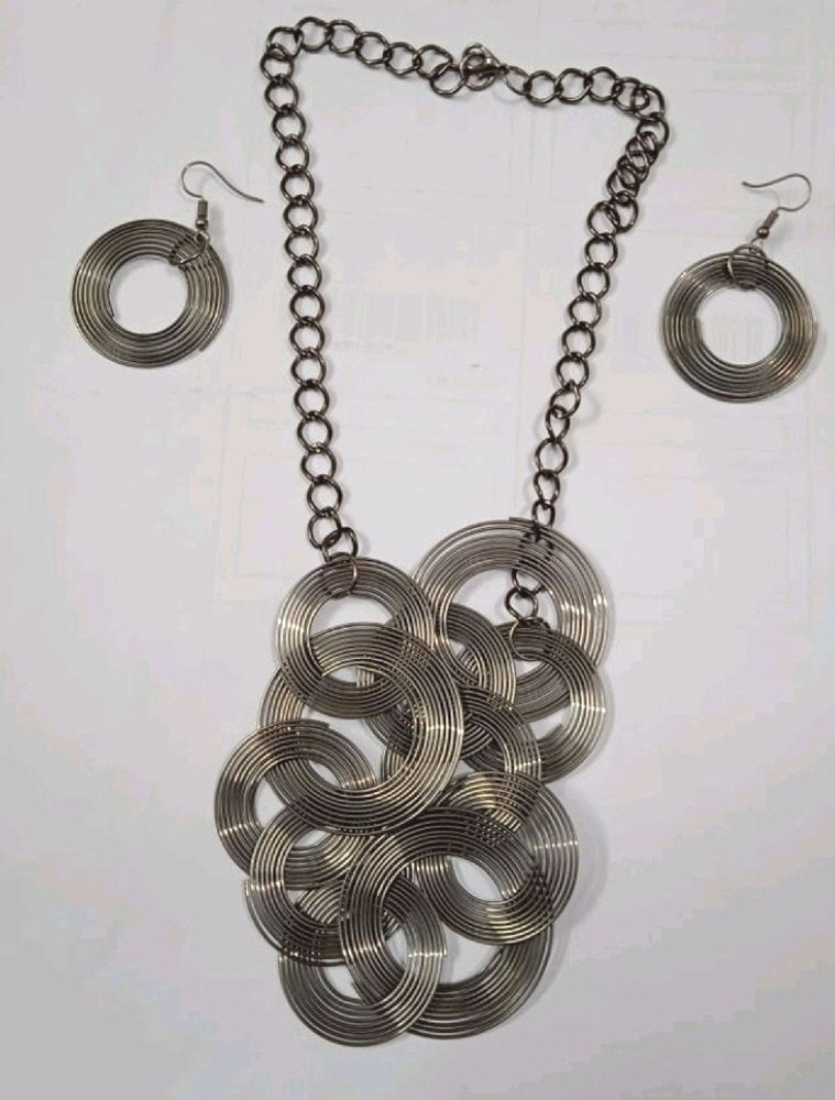 Brand New Jewellery Necklace & Earrings