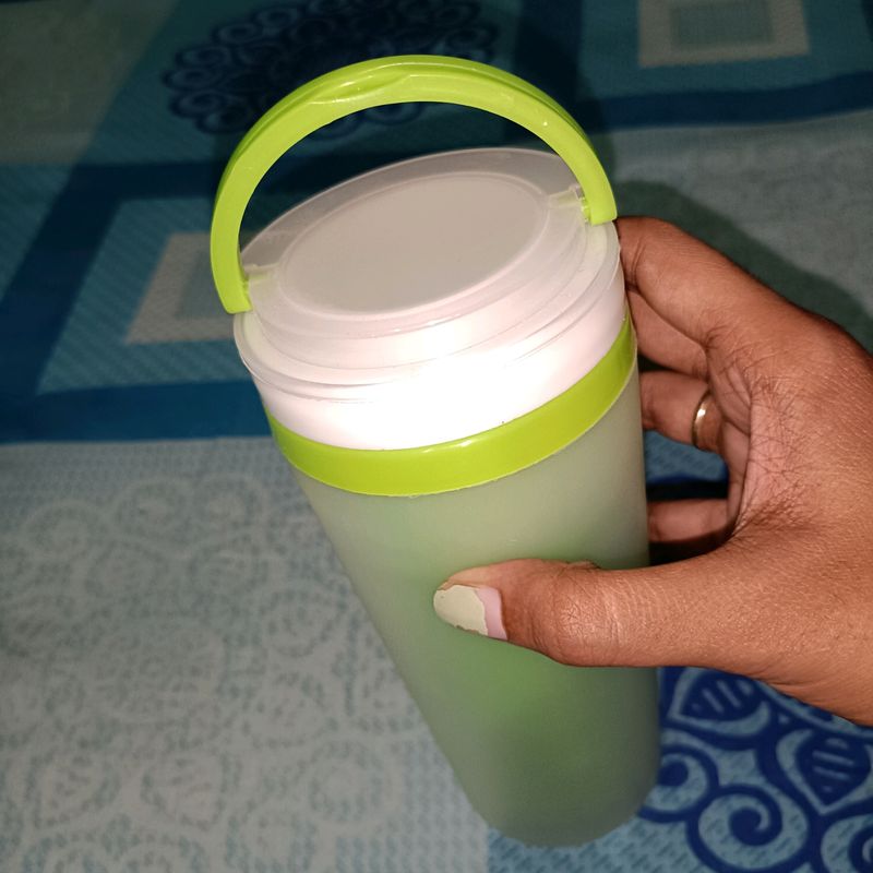 Two Layer Froeted plastic Water Bottle