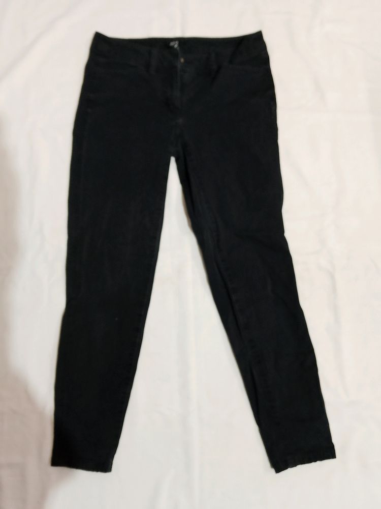 Black Women's Jeans