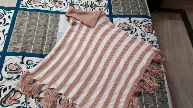 Poncho In White And Peach Color