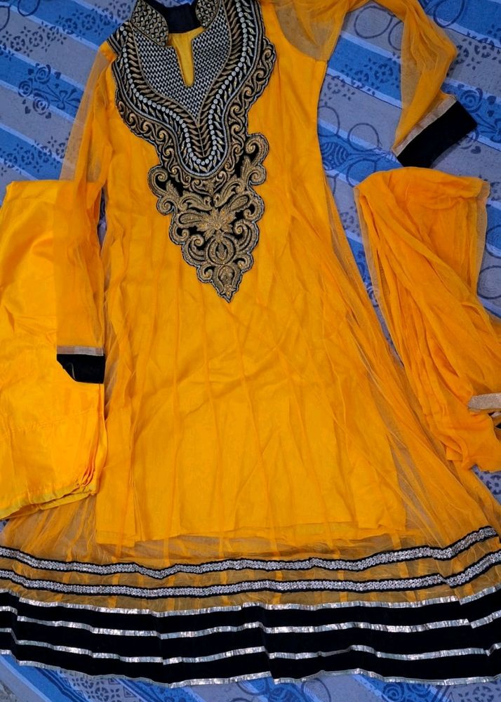 Anarkali Suits With Dupatta And Bottom Under 600