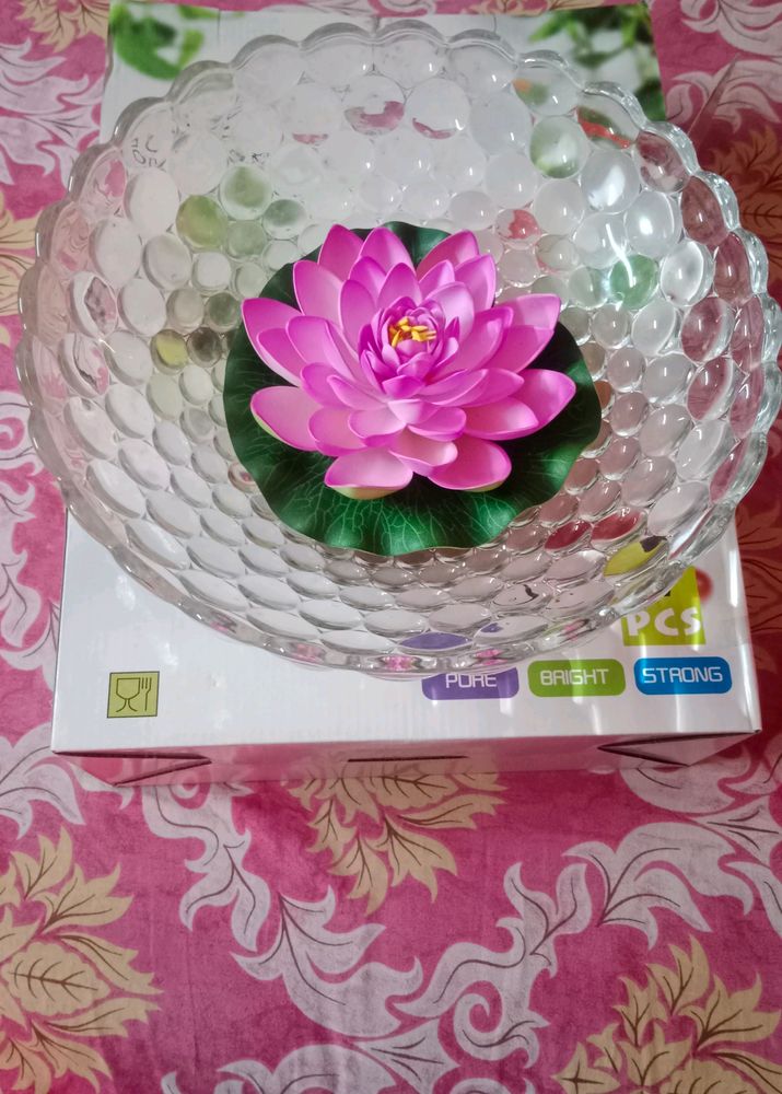 Very Big Glass Bowl With Lotus