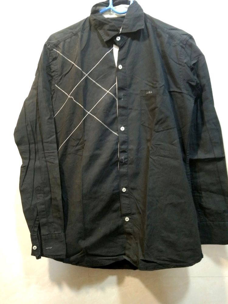 L Size Black Shirt