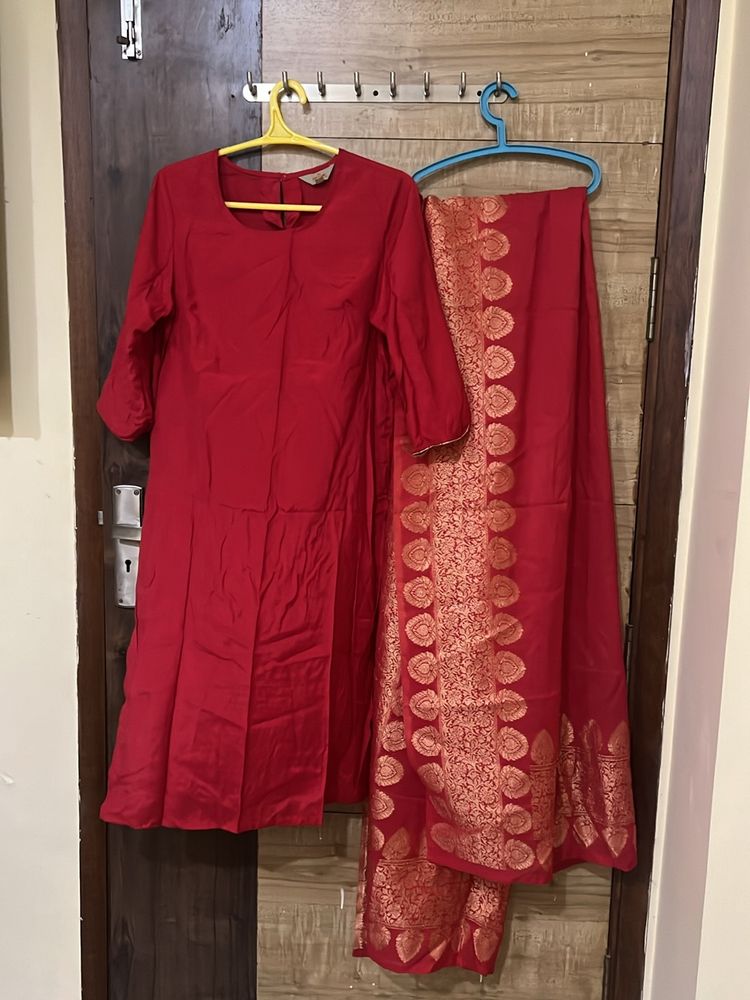 Anouk M Size Red Silk Kurta Set