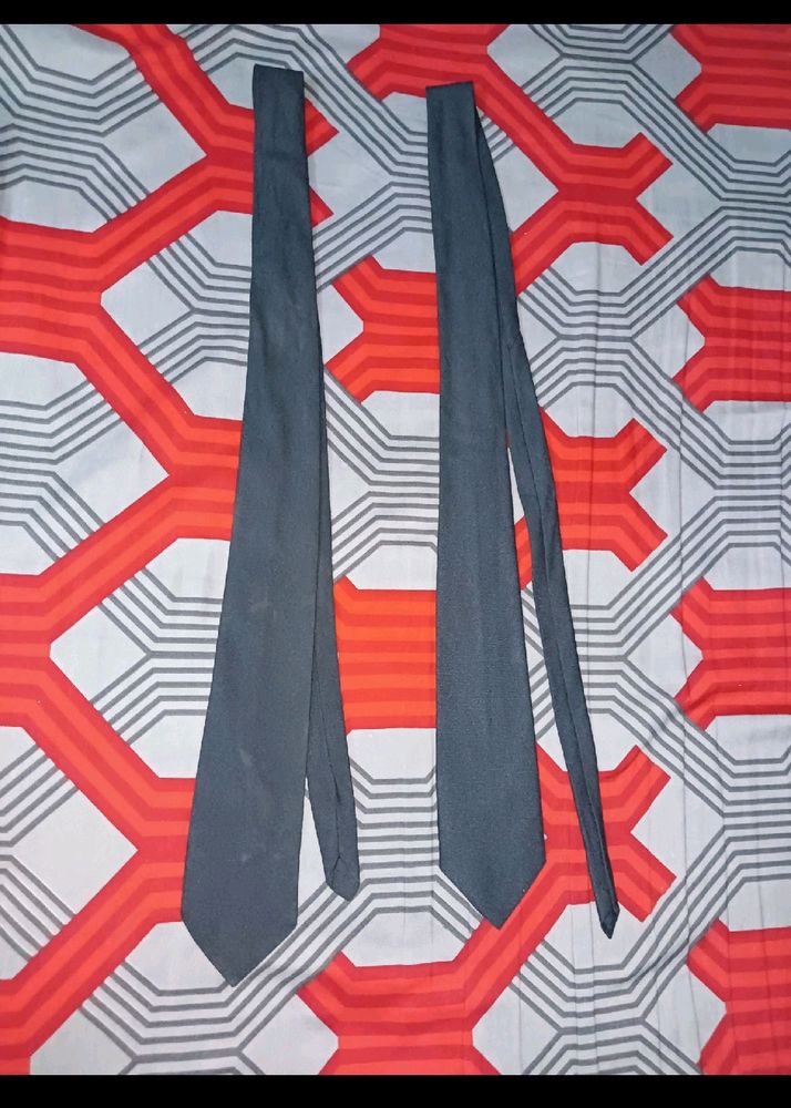 Set Of Two Tie