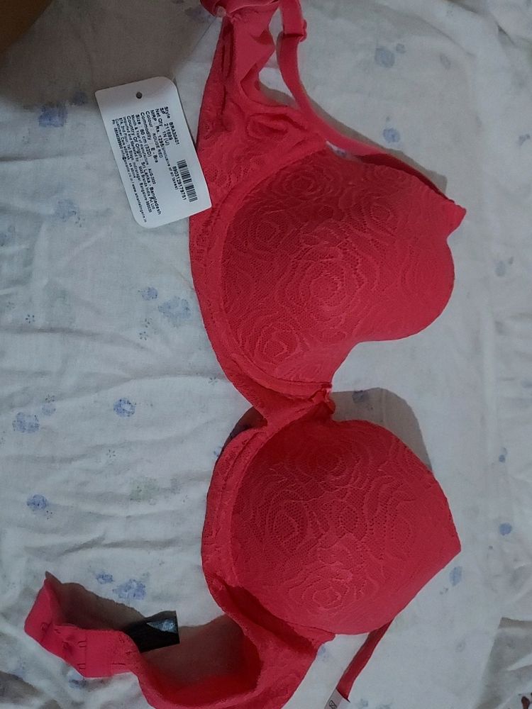 Pritty Bra New With Tag Brand Amante Br