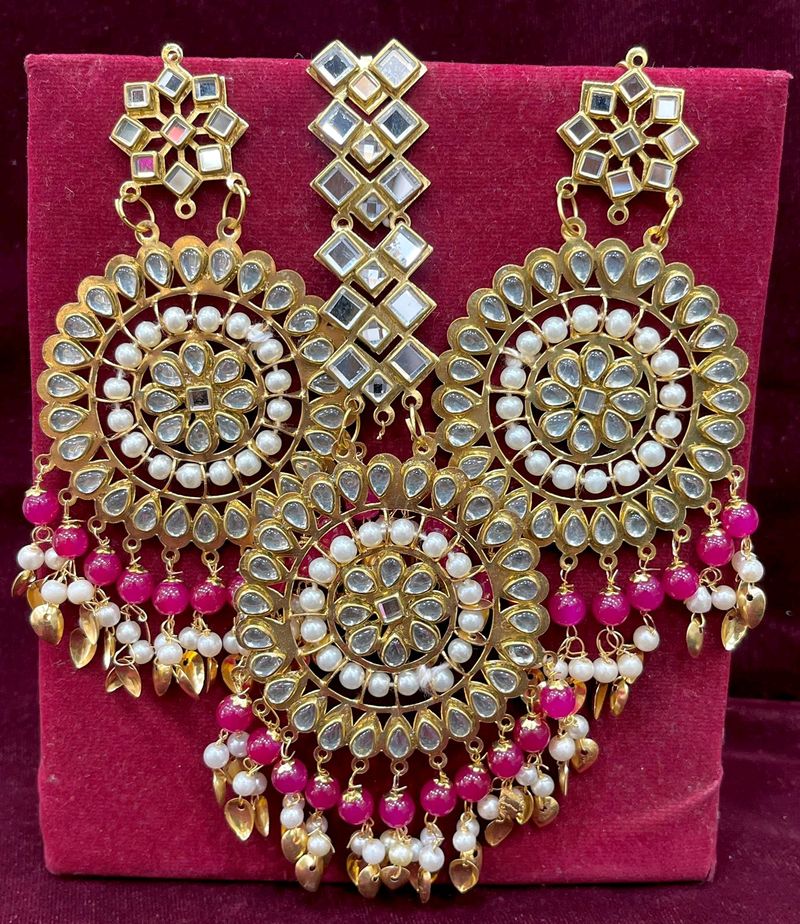 Kundan Earrings And Tika