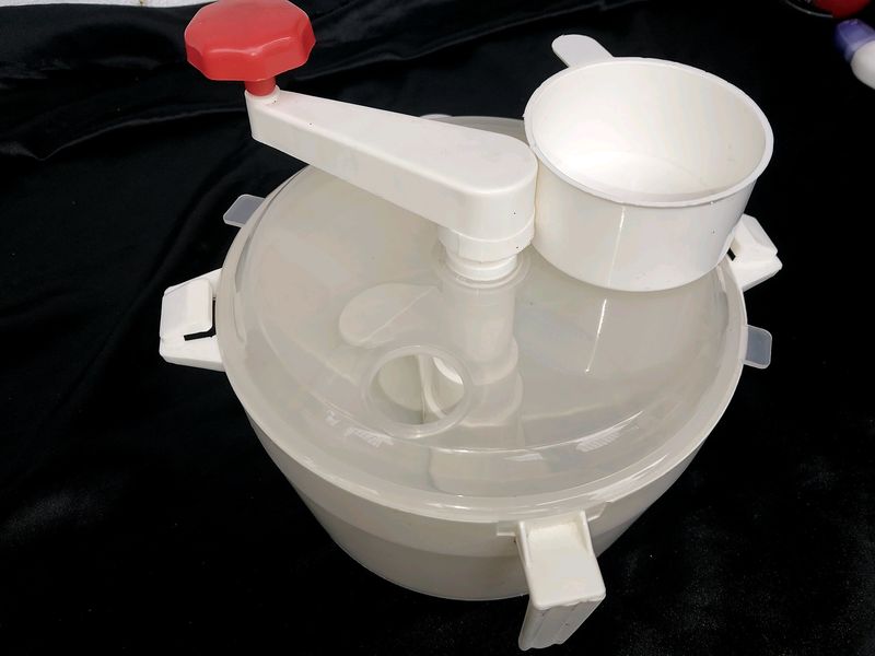 Dough Maker With Measuring Cup