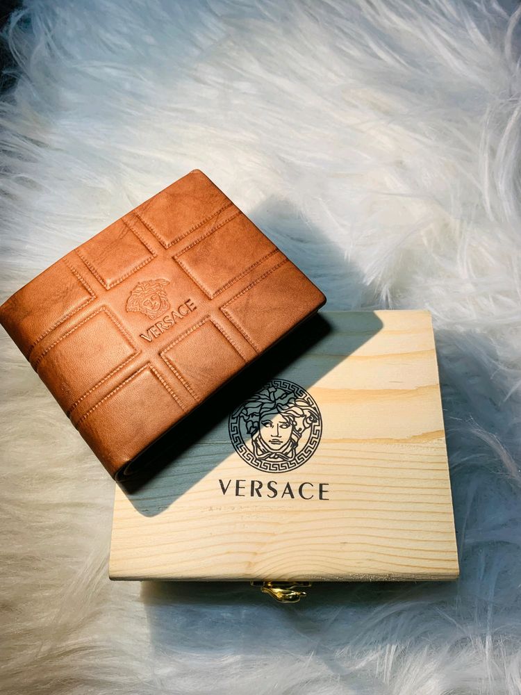 New light brown 🤎 Versace Leather Wallet