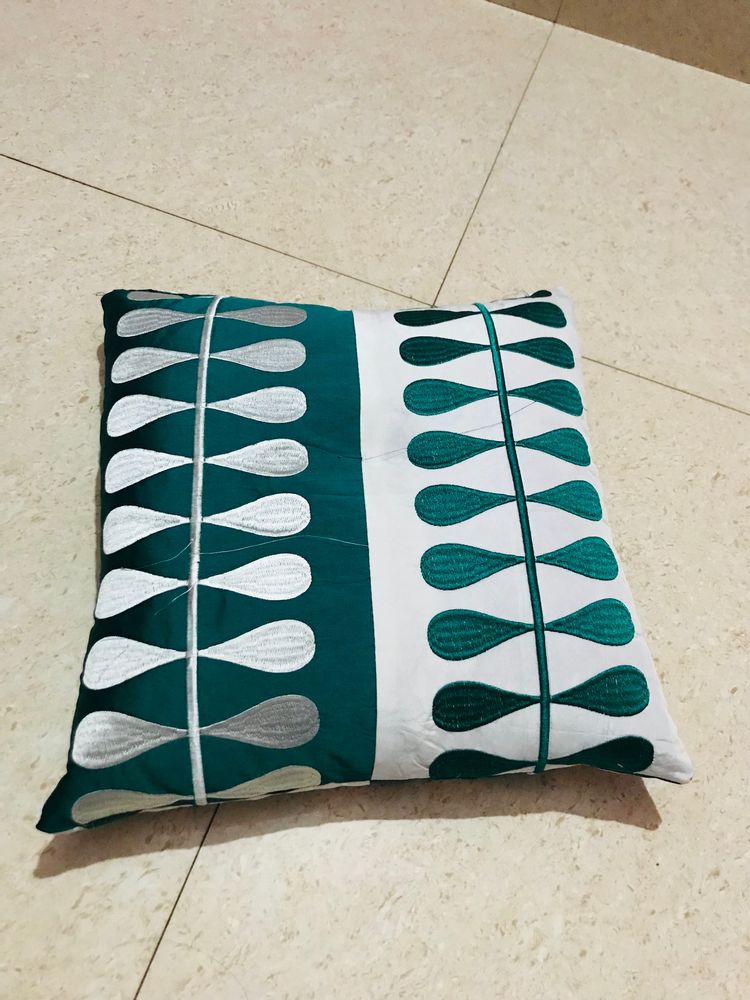 Classic Cushion