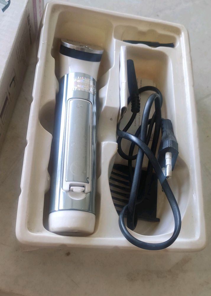 Nova Rechargeable Hair Trimmer