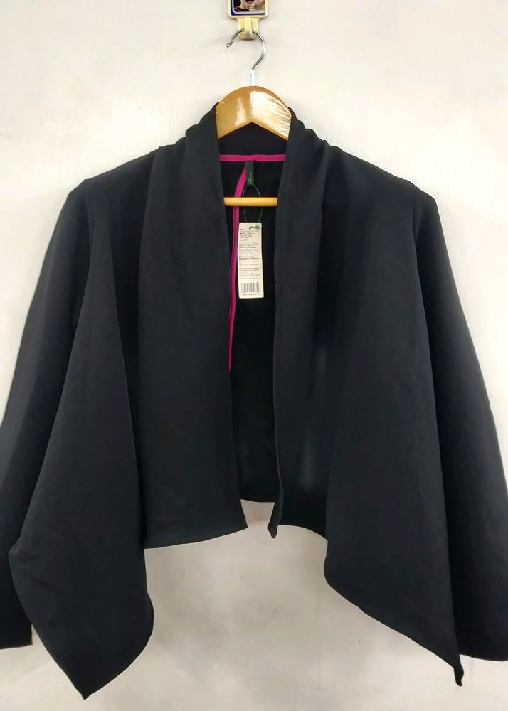 BENETTON BRAND NEW SHRUG