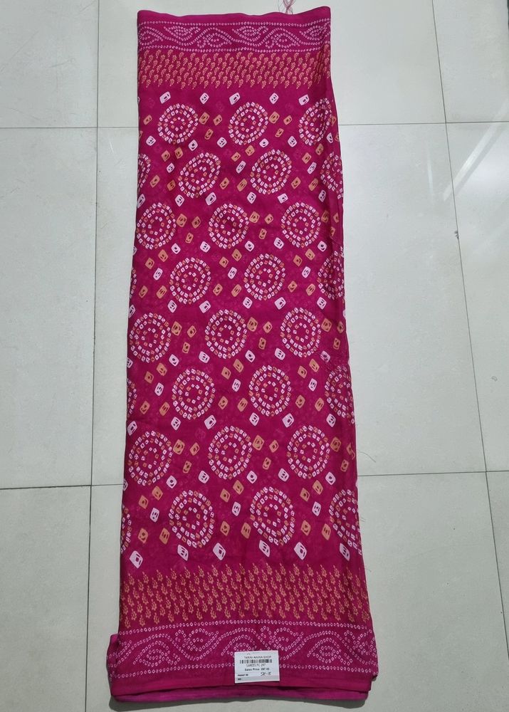 Stylish Magenta Saree