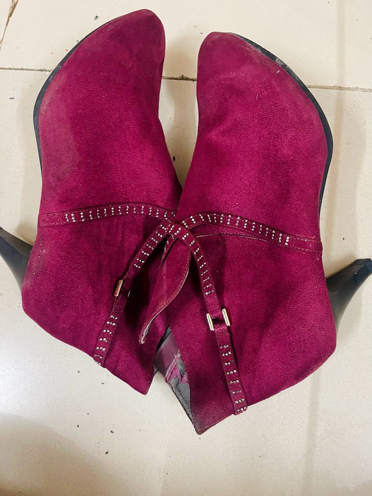 Maroon Pointed Heels Boots WIth Zip