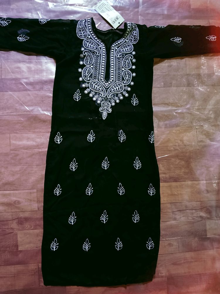 Kurti Blause And Dupatta