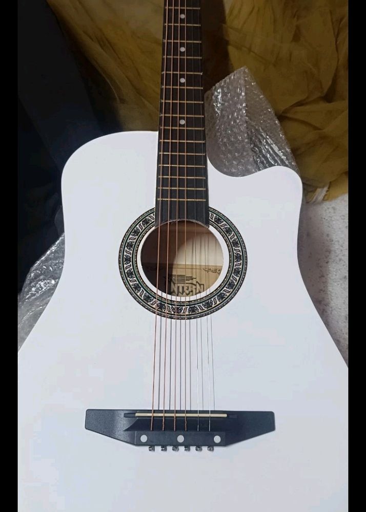 INTERN INT - 38C-WH White Acoustic Guitar