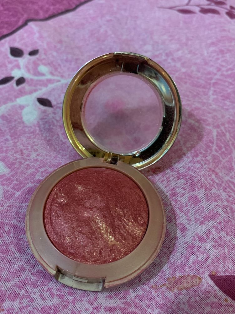 Milani Blush With Bluser