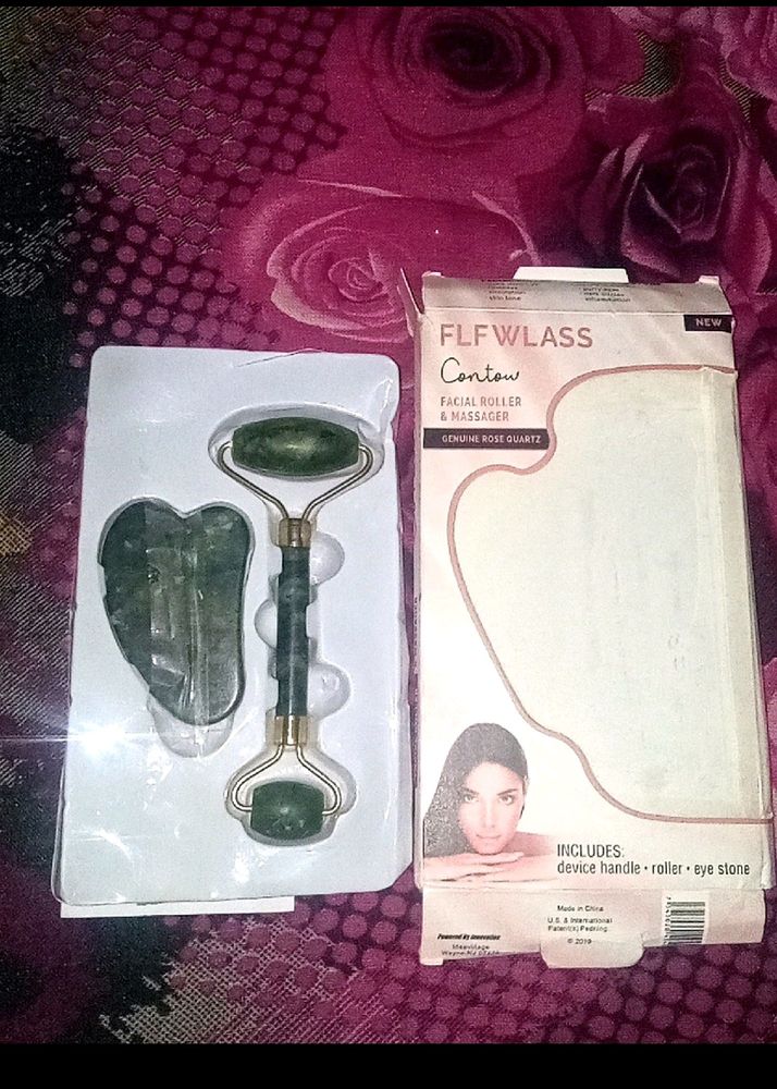 Facial Roller & Massager