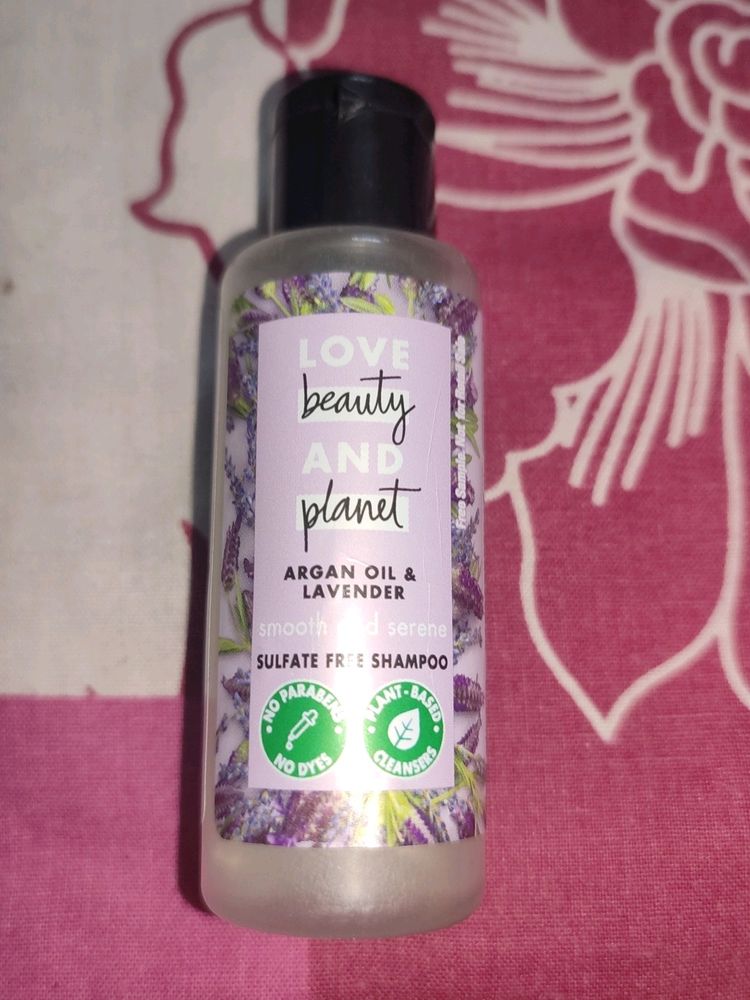 Love Earth And Beauty Planet Shampoo