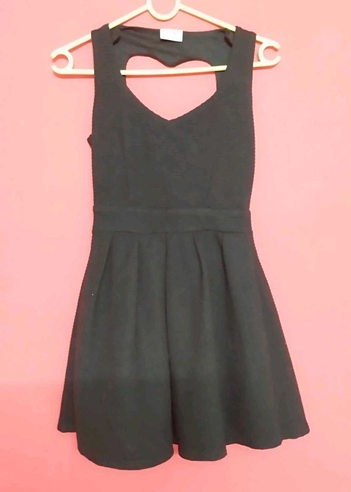 Heart Back Black Mini