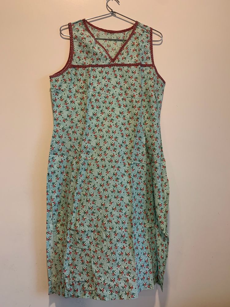 Sleeveless Printed Kurti